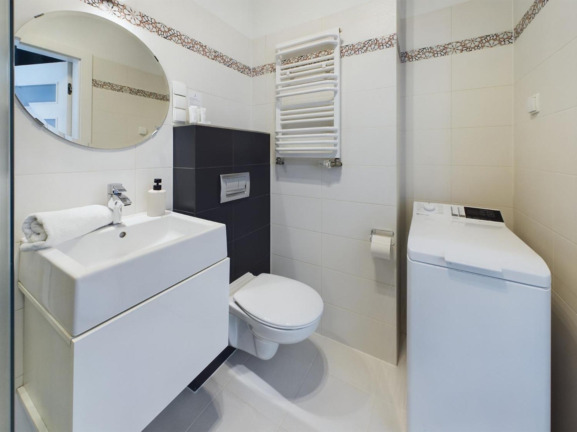 Apartment Malczewskiego Elegancki Parking & Balkon By Renters